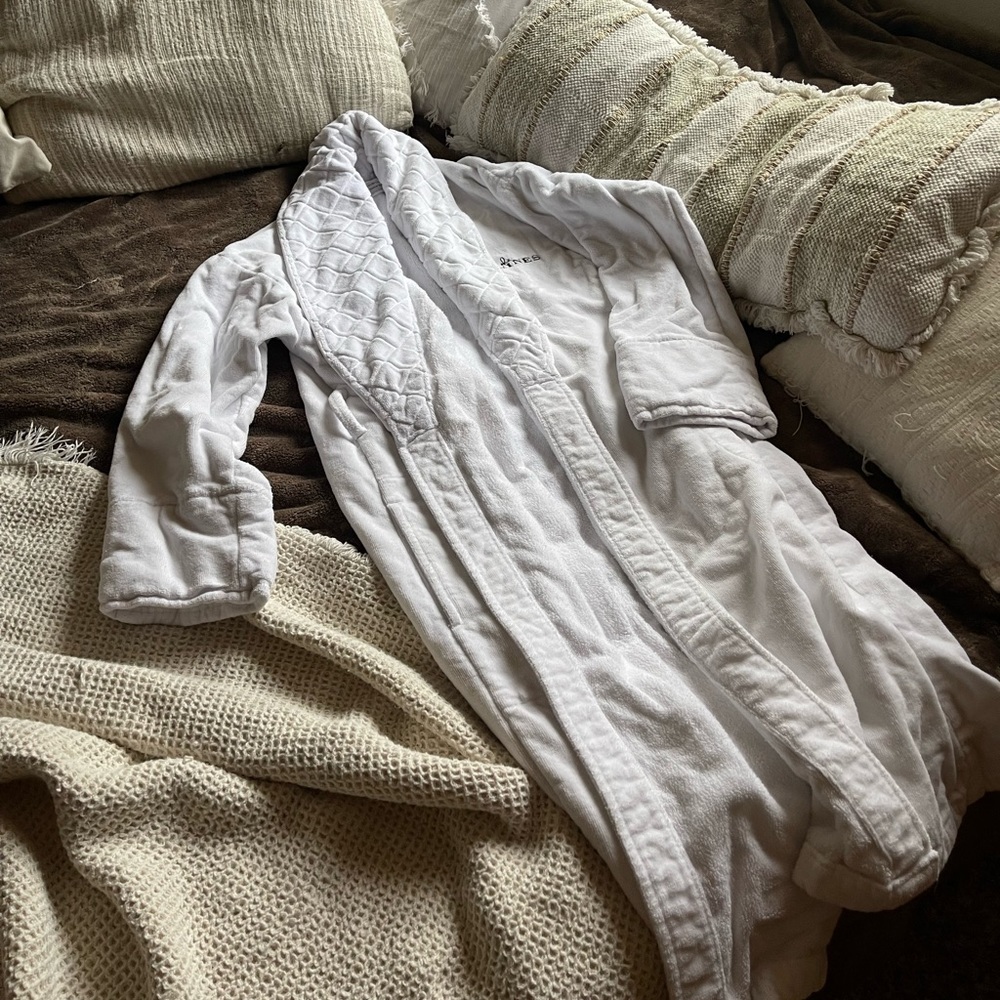 Heavy Hotel bath robe “the Nines”